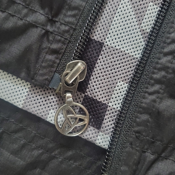 Lightweight jacket - Picture 5 of 7